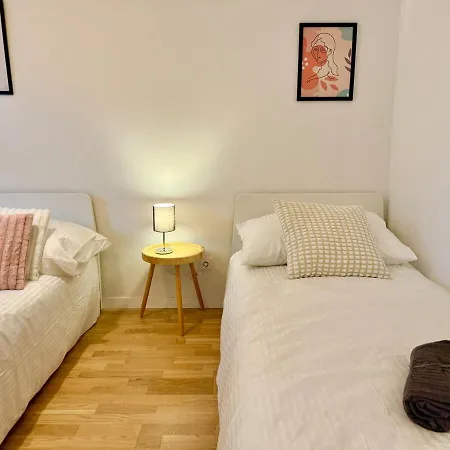 Apartamento Modern With Terrace Patio Near Scs