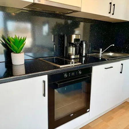 Modern With Terrace Patio Near Scs Appartamento Wiener Neudorf