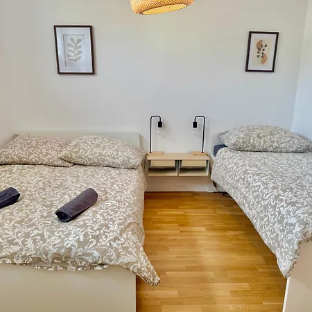 Modern With Terrace Patio Near Scs Apartamento Wiener Neudorf