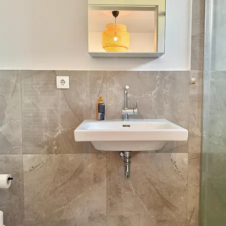 Apartamento Modern With Terrace Patio Near Scs