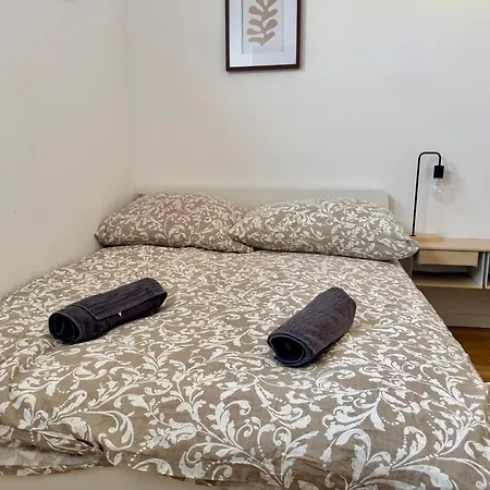 Appartamento Modern With Terrace Patio Near Scs *