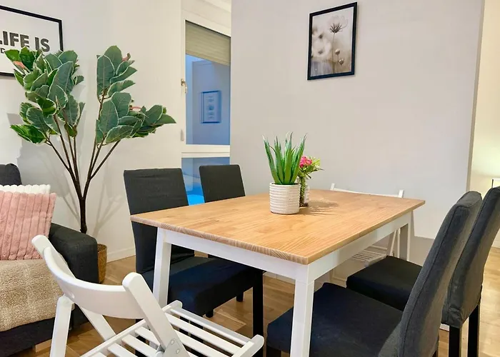 Modern With Terrace Patio Near Scs Apartment