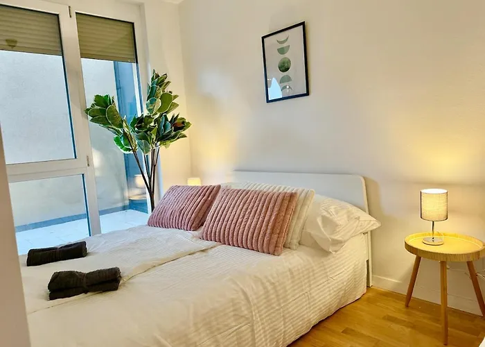 Modern With Terrace Patio Near Scs * Wiener Neudorf