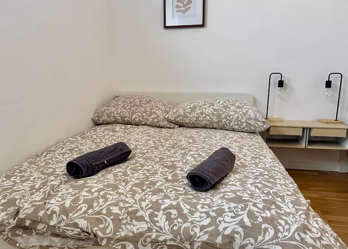 Apartment Modern With Terrace Patio Near Scs *